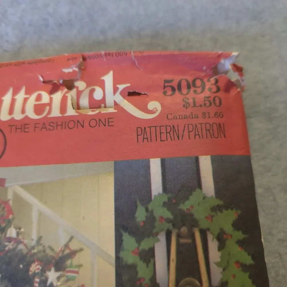 Butterick 5093 Christmas Stockings Ornaments Garland‎ Wreath Vintage Pattern